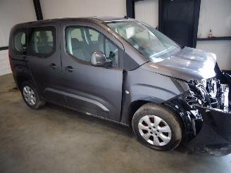 Uttjänta bilar auto Opel Combo 1.2 THP 2020/10