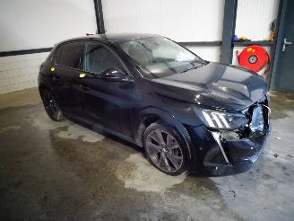 Vrakbiler auto Peugeot 208 1.2 THP 2021/12