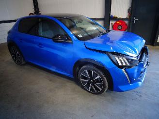 Dezmembrări autoturisme Peugeot 208 1.2 THP GT LINE 2021/3