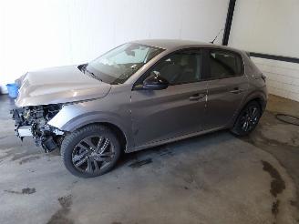 Vrakbiler auto Peugeot 208 1.2 VTI 2022/5