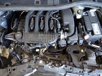 Peugeot 208 1.2 VTI picture 6