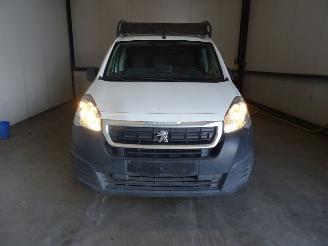 Démontage voiture Peugeot Partner 1.6 HDI 2015/6