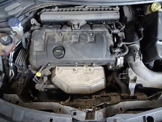 Peugeot 207 1.6 VTI picture 5