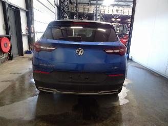 Opel Grandland 1.2 TURBO picture 2