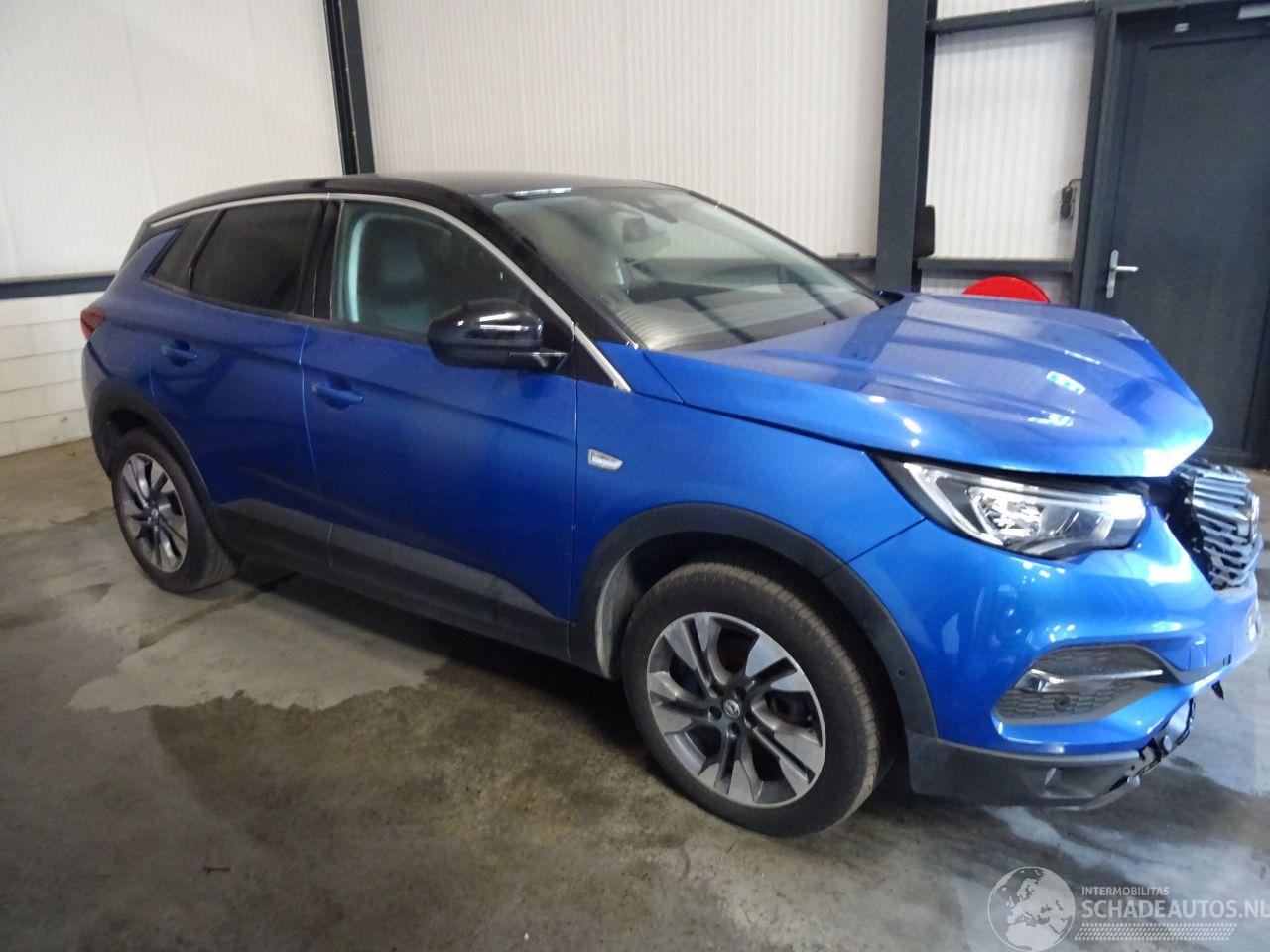 Opel Grandland 1.2 TURBO