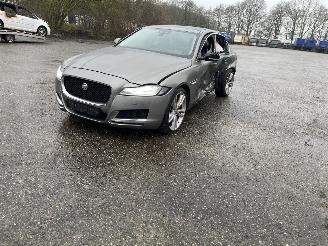 Vrakbiler auto Jaguar XF 3.0d portfolio 2018/1