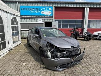 Uttjänta bilar auto Renault Clio Clio IV (5R), Hatchback 5-drs, 2012 / 2021 1.5 dCi 75 FAP 2014/5