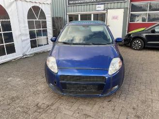 Fiat Grande Punto Grande Punto (199), Hatchback, 2005 1.4 16V picture 2