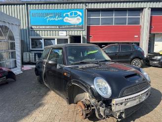 Salvage car Mini Mini Mini One/Cooper (R50), Hatchback, 2001 / 2007 1.6 16V One 2003/2