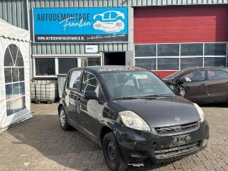 Vrakbiler auto Daihatsu Sirion Sirion 2 (M3), Hatchback, 2005 1.0 12V DVVT 2008/3