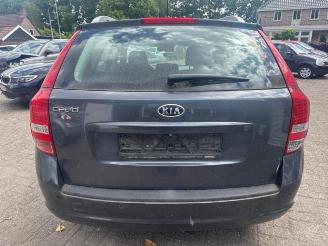 Kia Cee d  picture 6