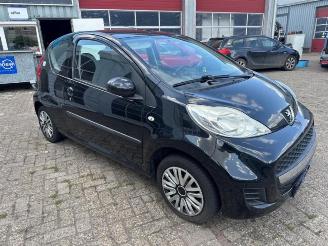 Peugeot 107 107, Hatchback, 2005 / 2014 1.0 12V picture 8