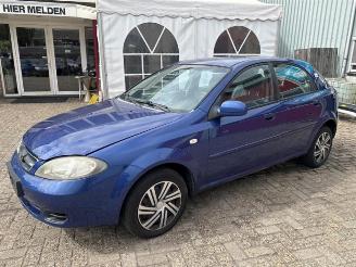 Daewoo Lacetti Lacetti (KLAN), Hatchback, 2004 / 2005 1.4 16V picture 3