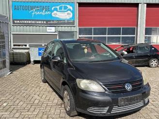 Vrakbiler auto Volkswagen Golf plus Golf Plus (5M1/1KP), MPV, 2005 / 2013 1.6 FSI 16V 2005/4