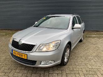 Uttjänta bilar auto Skoda Octavia  2011/1