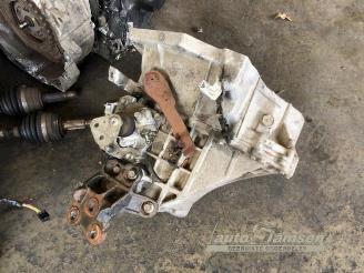 Peugeot 108 108, Hatchback, 2014 1.0 12V picture 13