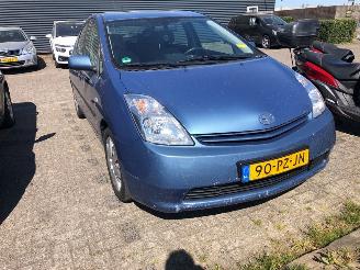 krockskadad bil auto Toyota Prius  2005/1