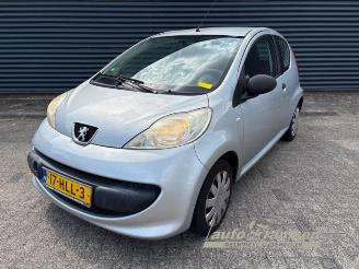 Peugeot 107 107, Hatchback, 2005 / 2014 1.0 12V picture 1