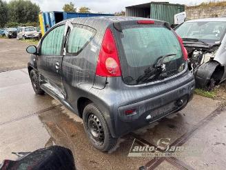 Peugeot 107 107, Hatchback, 2005 / 2014 1.0 12V picture 4