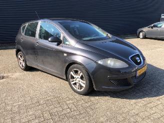 skadebil auto Seat Altea 1.6 MPV  Benzine 1.598cc 75kW (102pk) FWD 2004-03/2005-05 (5P1) BGU 2005/1
