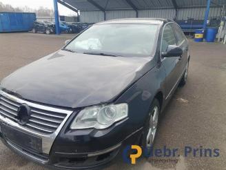 Salvage car Volkswagen Passat Passat (3C2), Sedan, 2005 / 2010 2.0 FSI 16V 2005/7