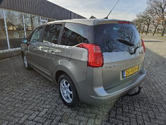 Peugeot 5008 1.6 VTI 16V MPV  Benzine 1.598cc 88kW (120pk) FWD picture 3