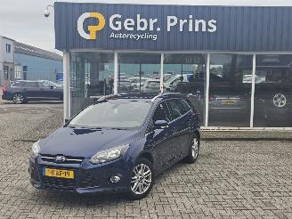 skadebil auto Ford Focus 1.0 Ti-VCT EcoBoost 12V 125 Combi/o  Benzine 998cc 92kW (125pk) 2013/3