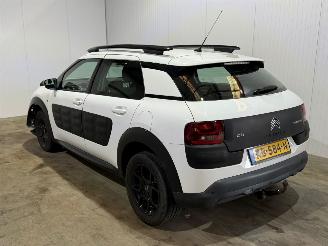 Unfallwagen Citroën C4 cactus 1.2 PureTech 82 12V Hatchback 4Dr Benzine 1.199cc 60kW (82pk) FWD 2016/7