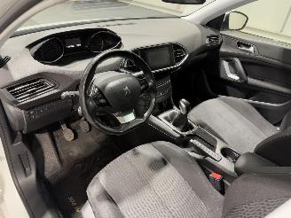 Peugeot 308 1.2 PureTech 81kW Panodak Blue Lion picture 14