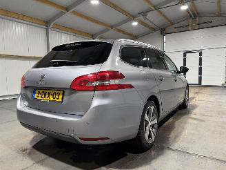 Peugeot 308 1.2 e-THP 96 KW Airco Premiere picture 22