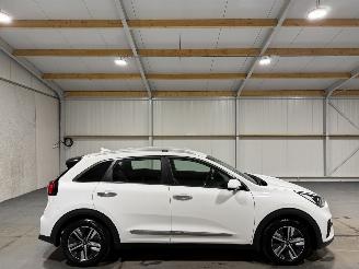 skadebil auto Kia Niro 1.6GDi PHEV 77kW DynamicLine Automaat 2020/8