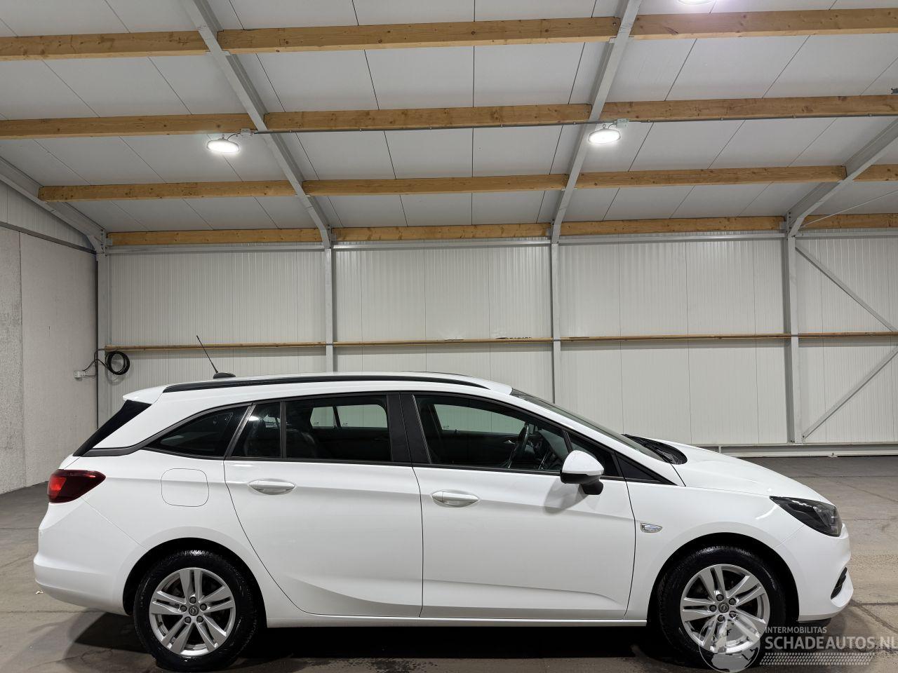 Opel Astra ST 1.2 81kW Navi Airco Edition