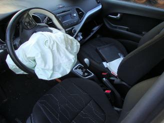 Kia Picanto  picture 7