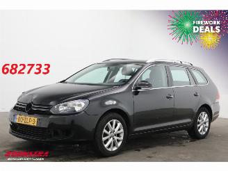 Damaged car Volkswagen Golf Variant 1.2 TSI Comfort BlueMotion Navi Clima Cruise PDC 2013/1