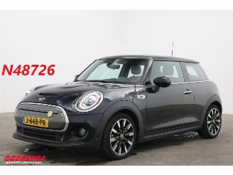Voiture accidenté Mini Cooper SE Electric Yours 33 kWh Pano LED HUD H/K Leder SHZ Camera 60.571 km! 2020/10