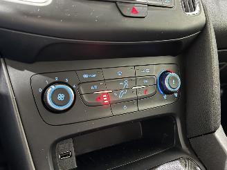 Ford Focus HB 1.0 EcoBoost Titanium Edition picture 27