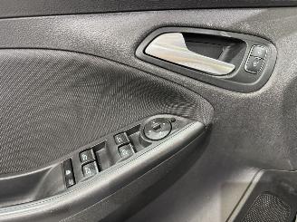 Ford Focus HB 1.0 EcoBoost Titanium Edition picture 30