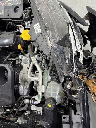 Renault Arkana E-TECH 145 Hybrid Intens picture 35