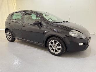 Fiat Punto 0.9 TwinAir Turbo 100 Lounge picture 18