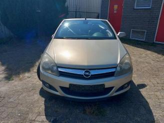Opel Astra Astra H Twin Top (L67), Cabrio, 2005 / 2010 1.8 16V picture 2