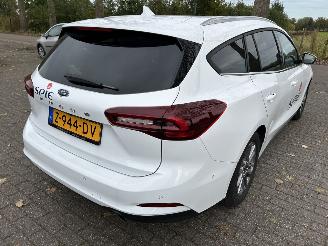 Ford Focus Stationcar 1.0 EcoBoost Hybrid Titanium  ( nieuw prijs 38000,00 ) picture 6