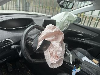 Peugeot 5008 1.2 PureTech Allure picture 6