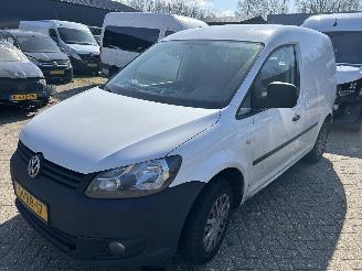 skadebil auto Volkswagen Caddy 1.6 TDI 2011/10