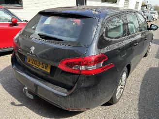 Peugeot 308 SW  1.2 PureTech  Bluelease Active picture 4