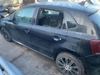 Volkswagen Polo Polo V (6R), Hatchback, 2009 / 2017 1.6 TDI 16V 90 picture 2