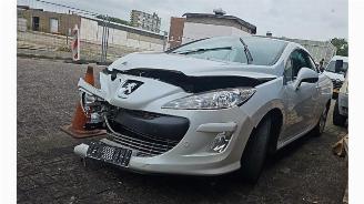krockskadad bil auto Peugeot 308 308 CC (4B), Cabrio, 2009 / 2015 1.6 16V THP Autom. 2009/8