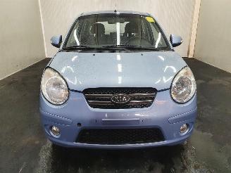 Kia Picanto 1.0 X-Ecutive picture 2