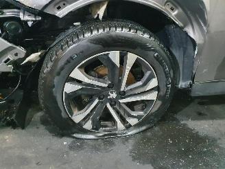 Peugeot 2008 P24E 1.2 PT Business Line Allure picture 29