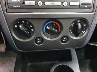 Ford Fusion 1.4 16v Champion picture 11