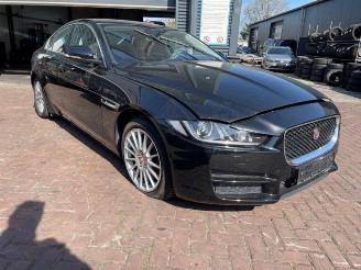Uttjänta bilar auto Jaguar XE XE, Sedan, 2015 2.0d 180 16V 2015/10